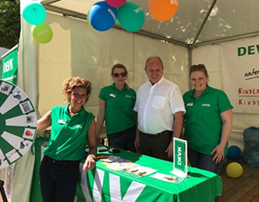 Schlagzeilen - Benefizrenntag 2018 DEVK-Stand