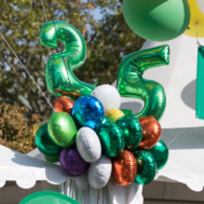 Schlagzeilen - 25 Jahre Weltkindertag Luftballons