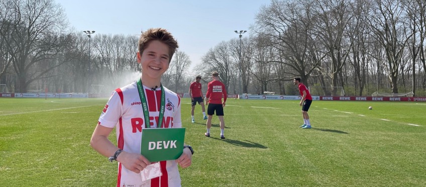 Robin rockt FC!: Kinderreporter Robin beim FC-Training am Geißbockheim
