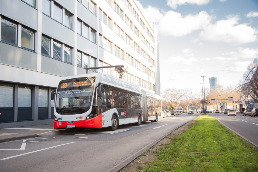 Pressemitteilung Beitragsrückerstattung: KVB-Elektrobus